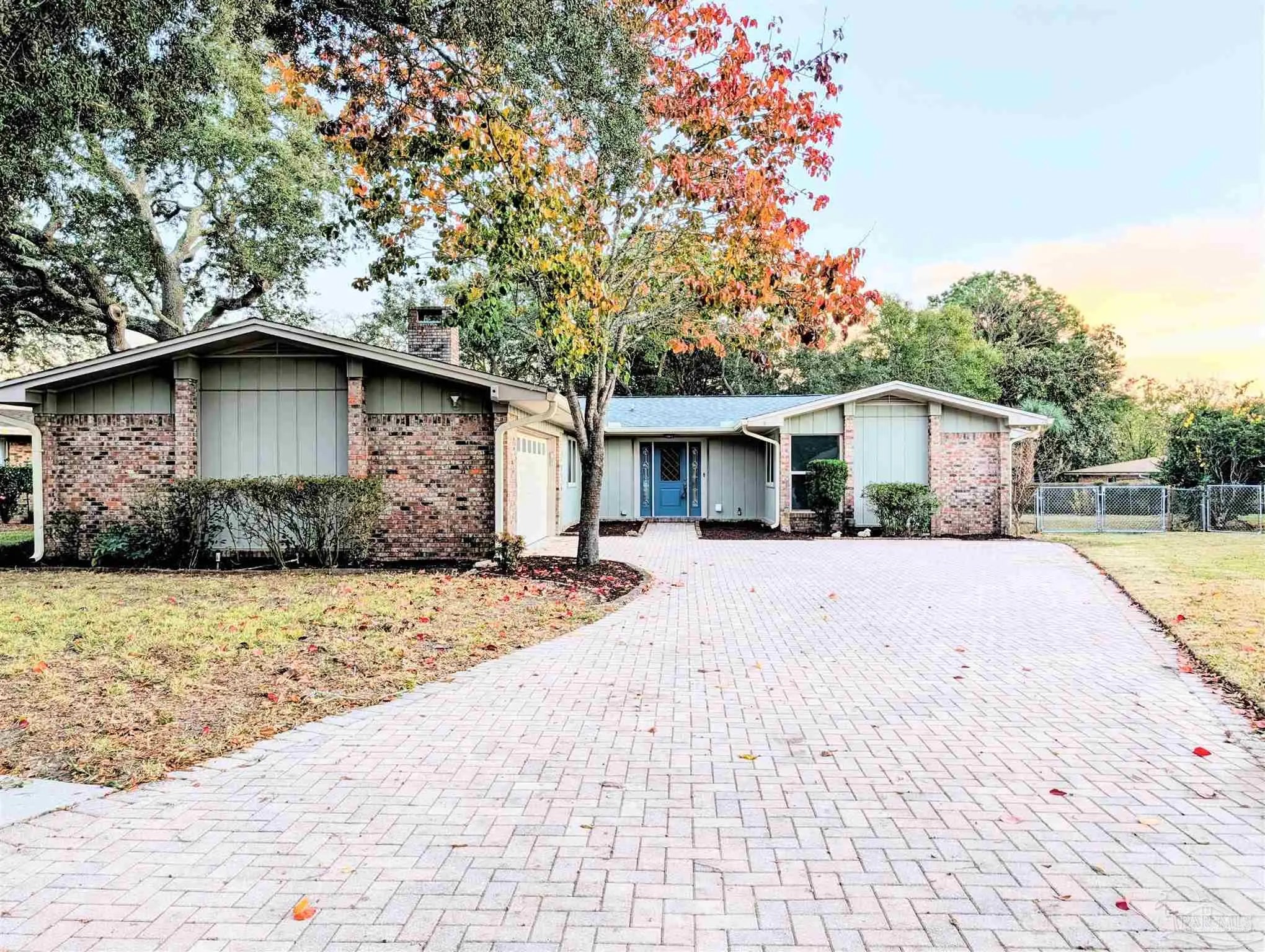 Photo of Listing #675196