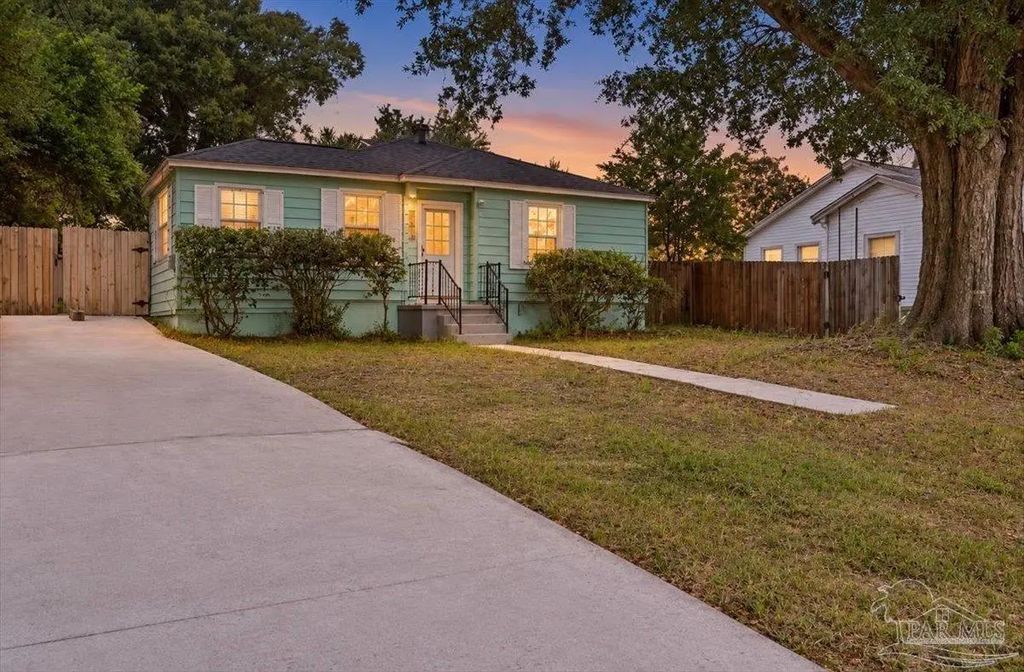 220 Willow St, Pensacola