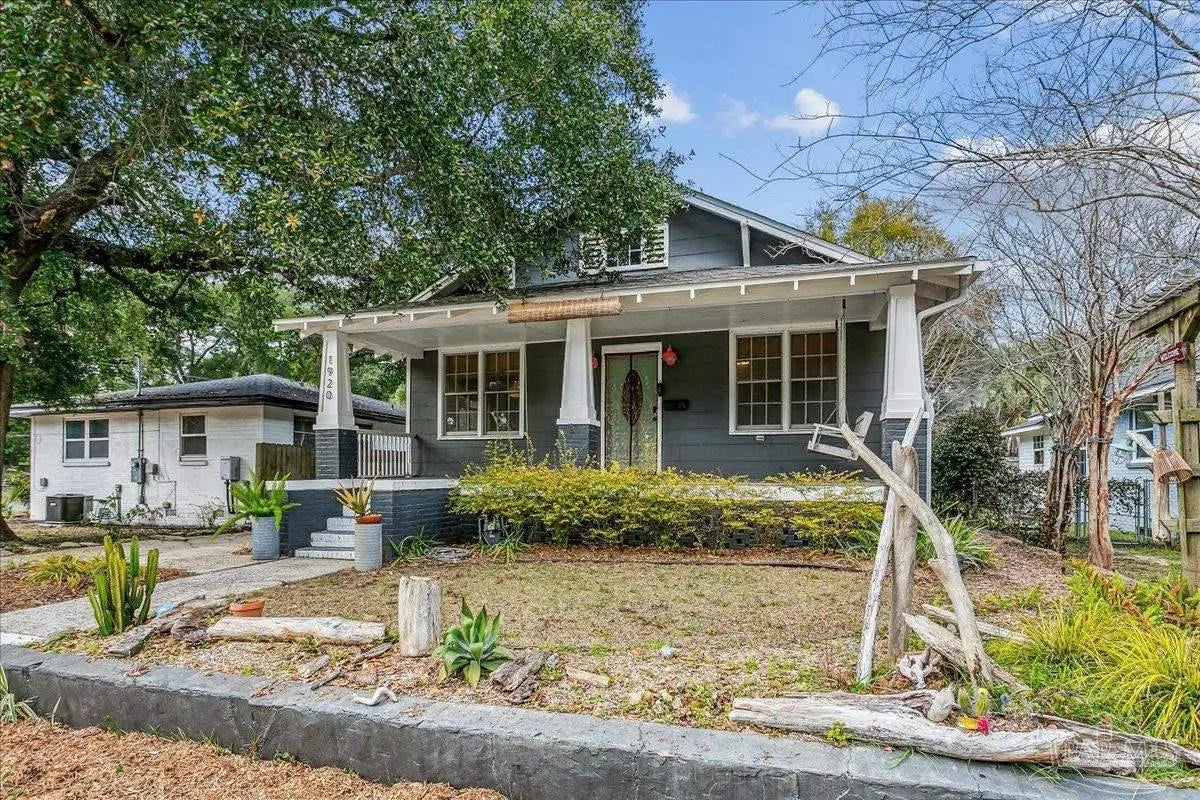 Photo of Listing #678178