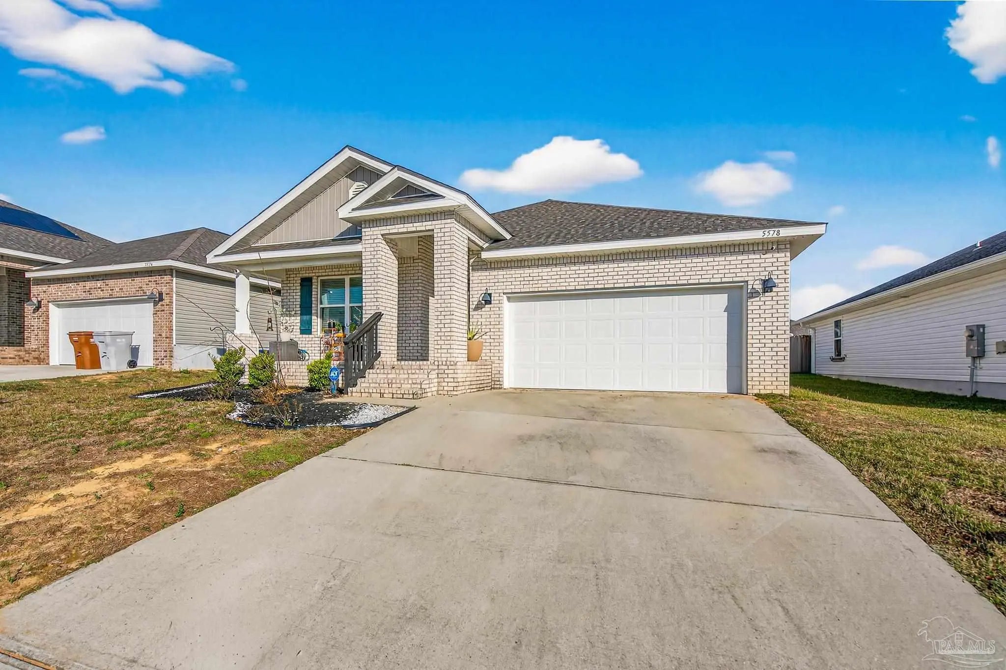 Photo of Listing #676181