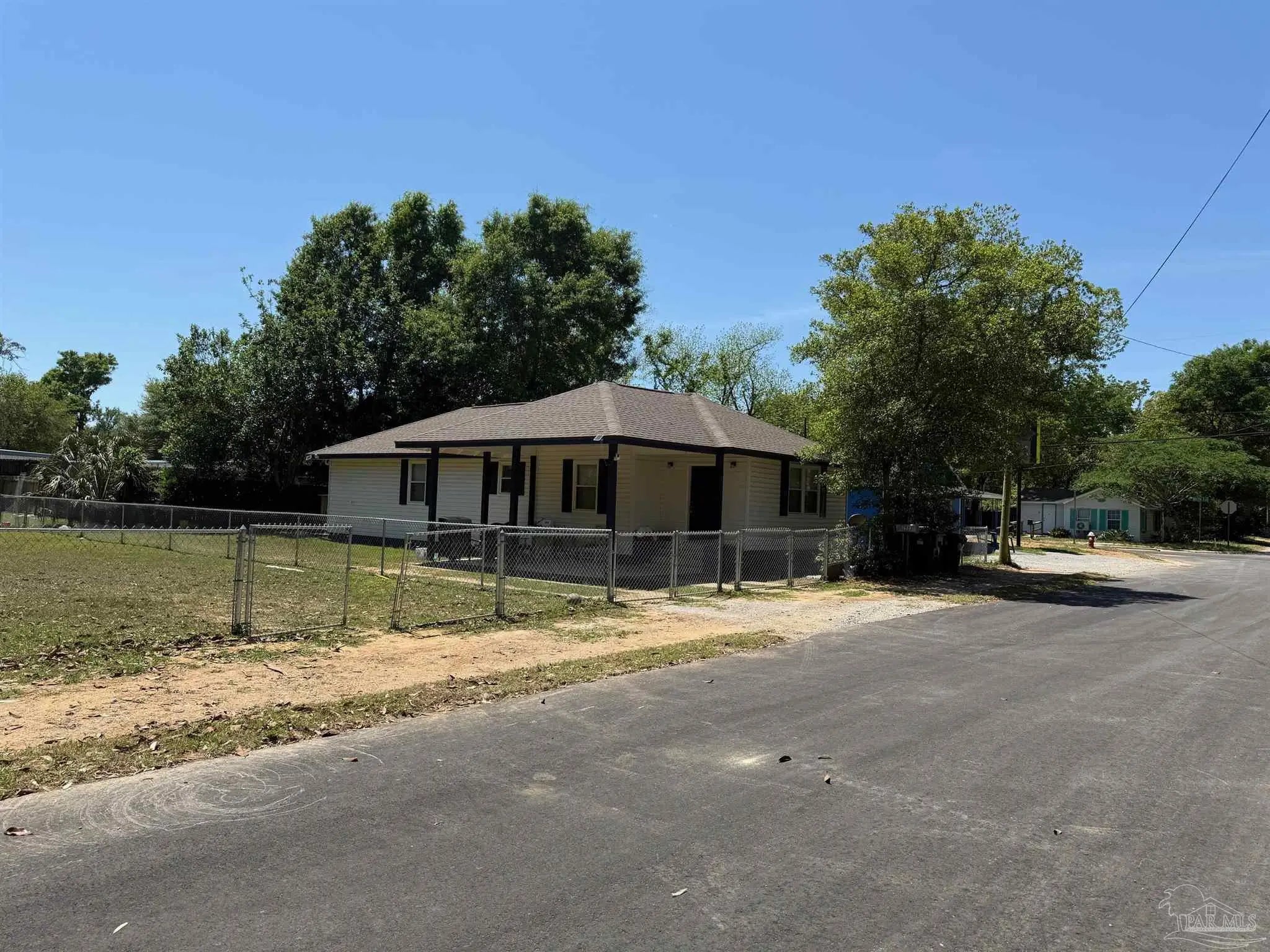 Photo of Listing #681311