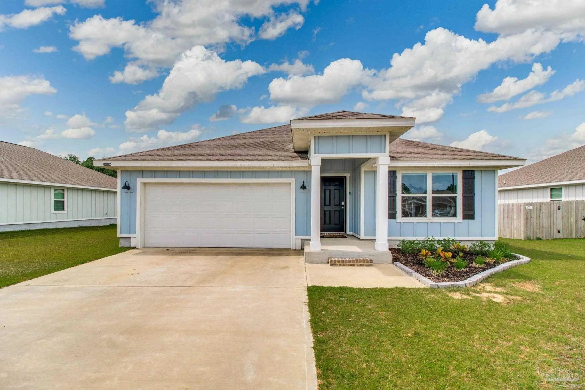 Photo of Listing #676057