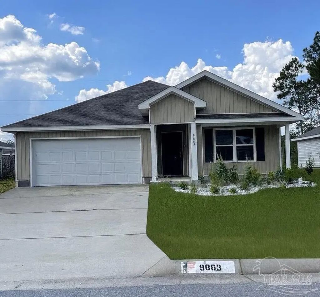 9663 Angel Oak Dr, Pensacola