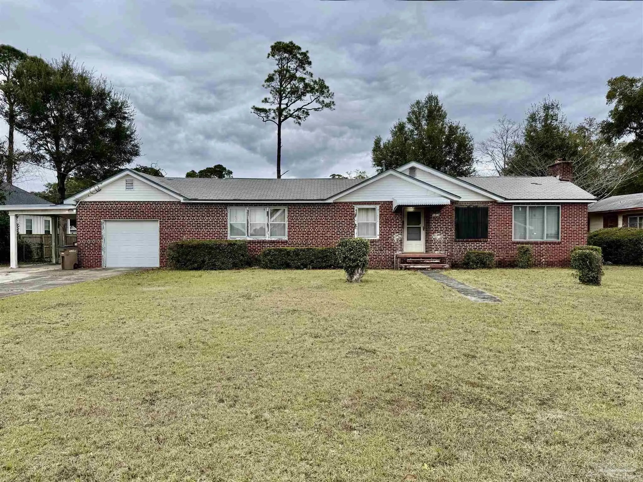 Photo of Listing #675537