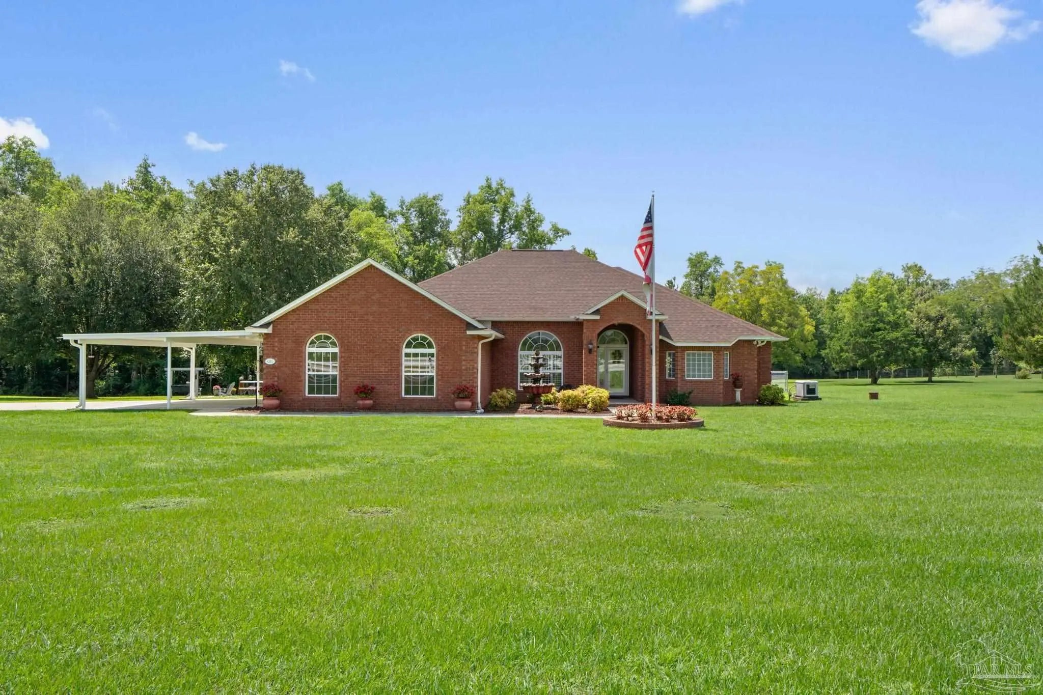 Photo of Listing #669944