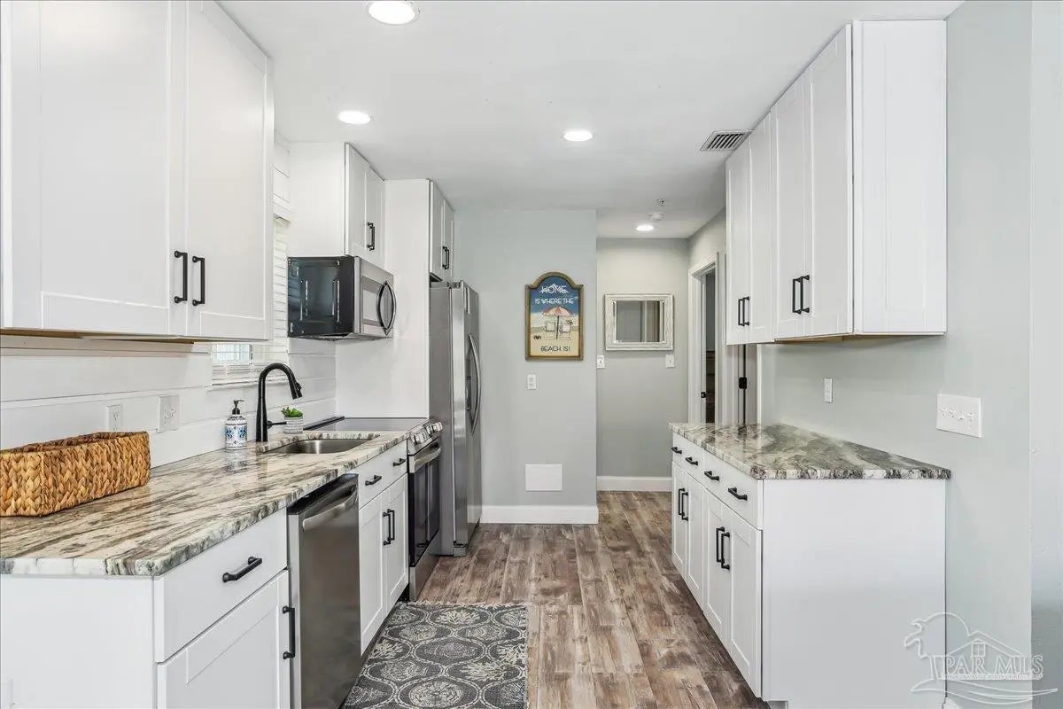 Photo of Listing #662742