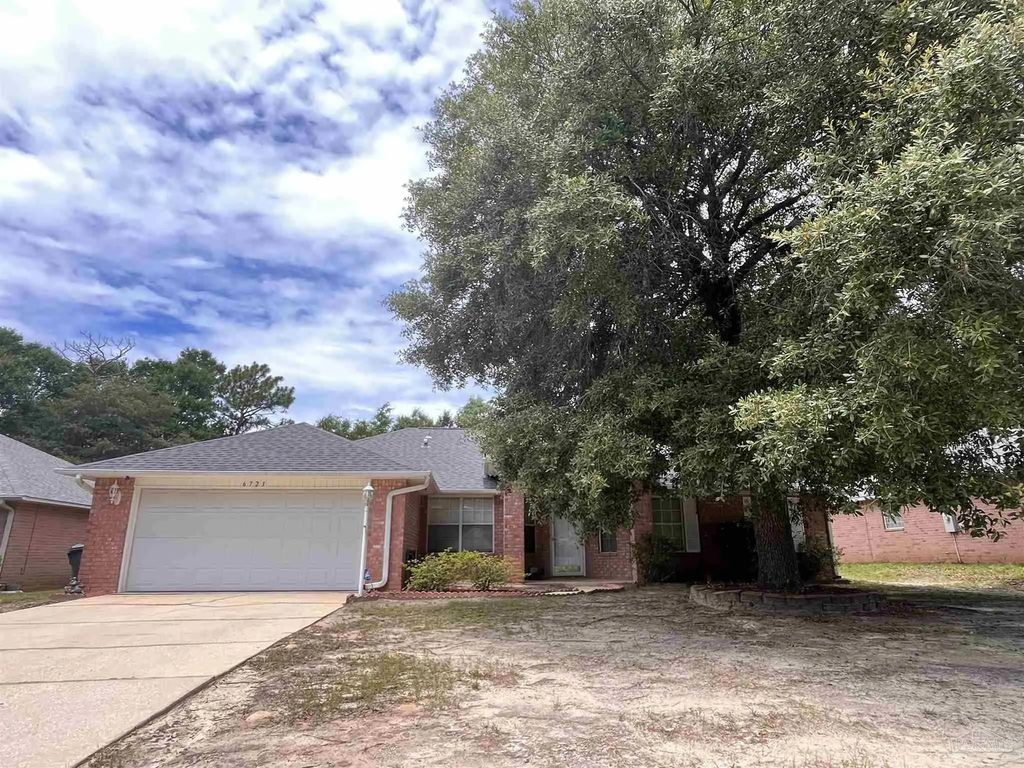 6723 Cedar Ridge Cir, Milton