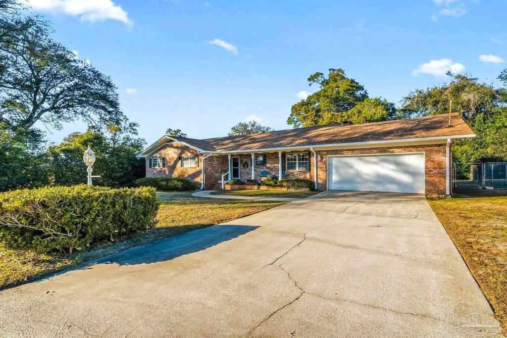 6800 Fabiano St, Pensacola