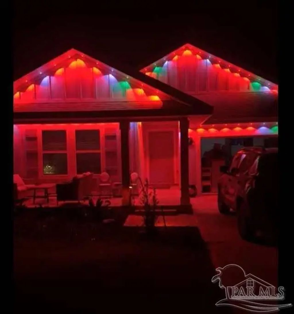 10108 Oak Haven Rd, Pensacola