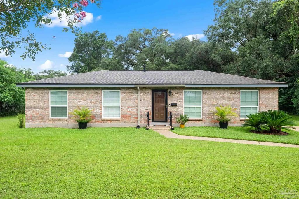 6107 Louisville Ave, Pensacola