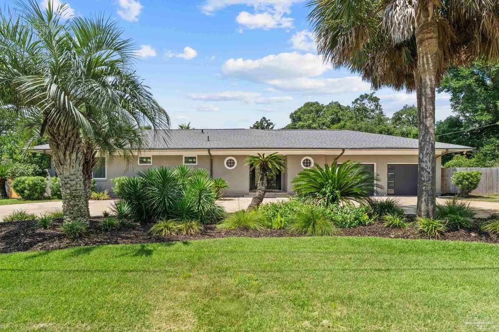 1401 N A St, Pensacola