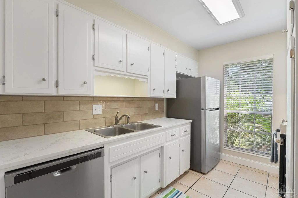 8101 Tippin Ave #f, Pensacola