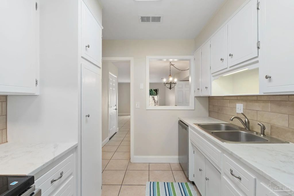 8101 Tippin Ave #f, Pensacola
