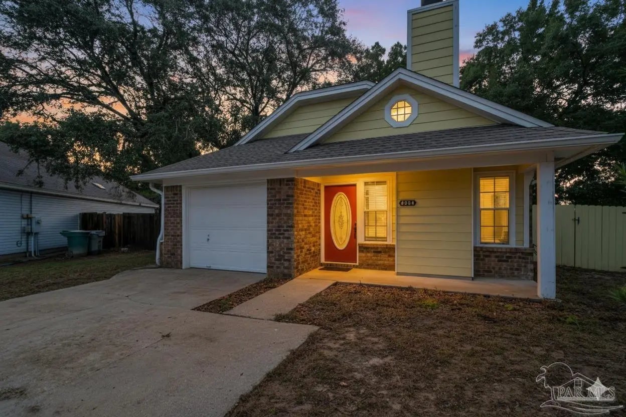 Photo of Listing #674696