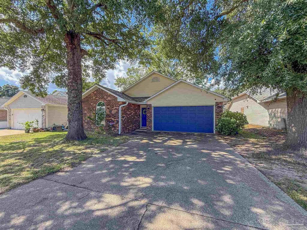 312 Pin Oak Ct, Pensacola