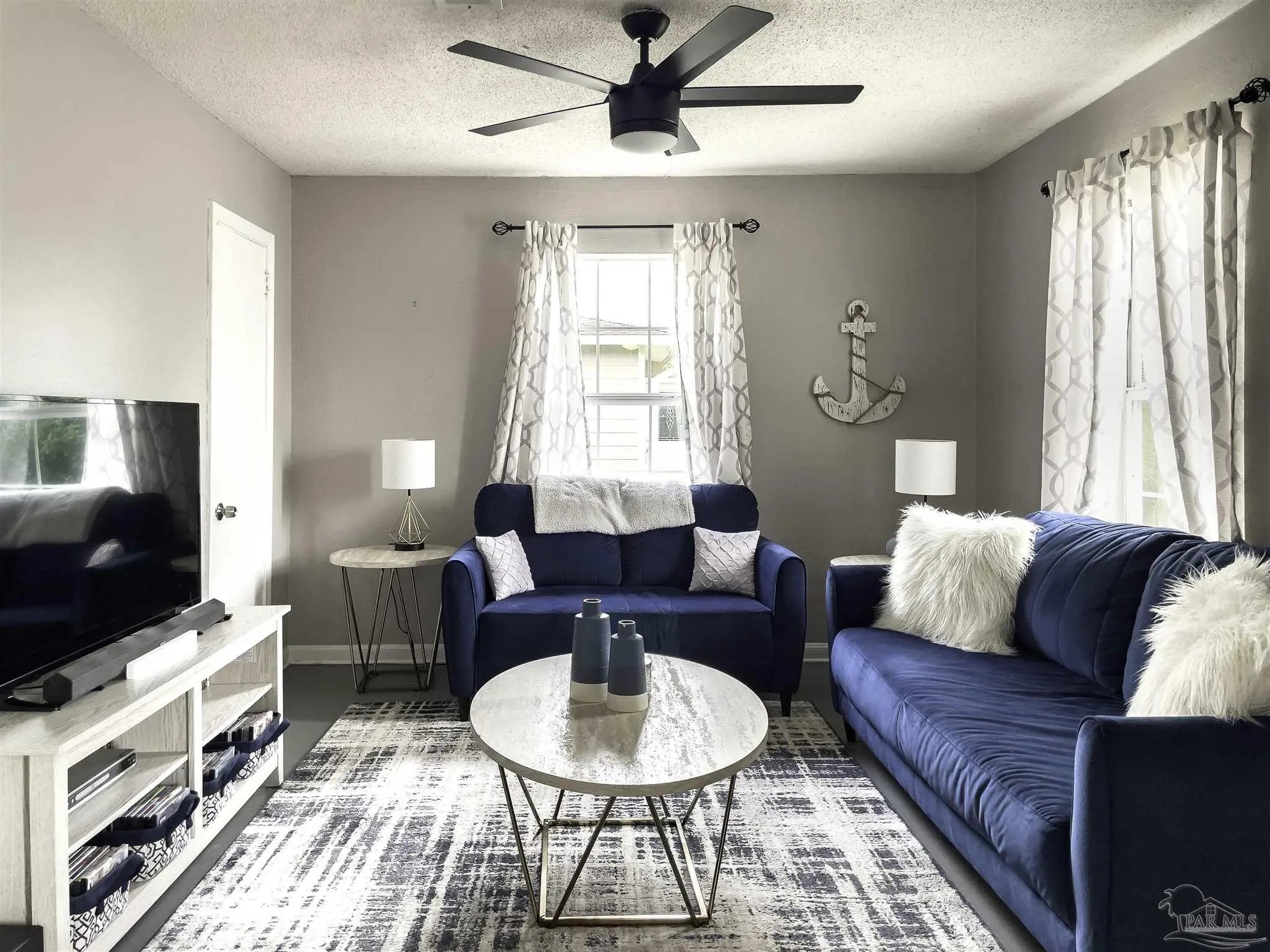 Photo of Listing #671968