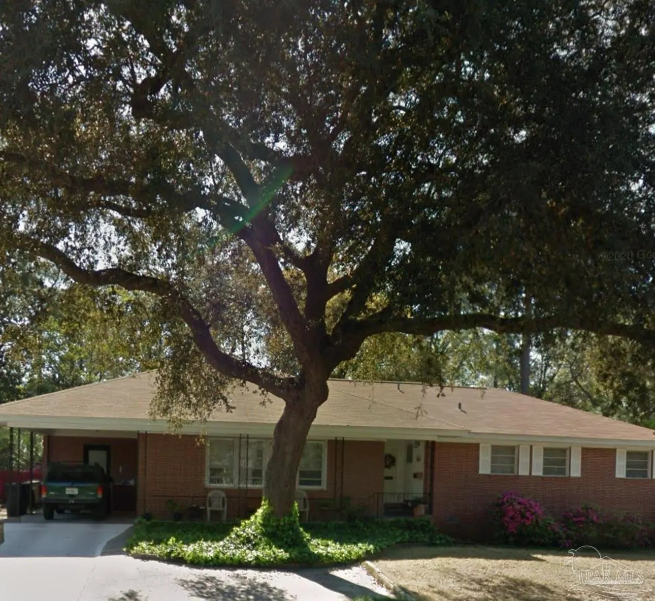 Photo of Listing #671355