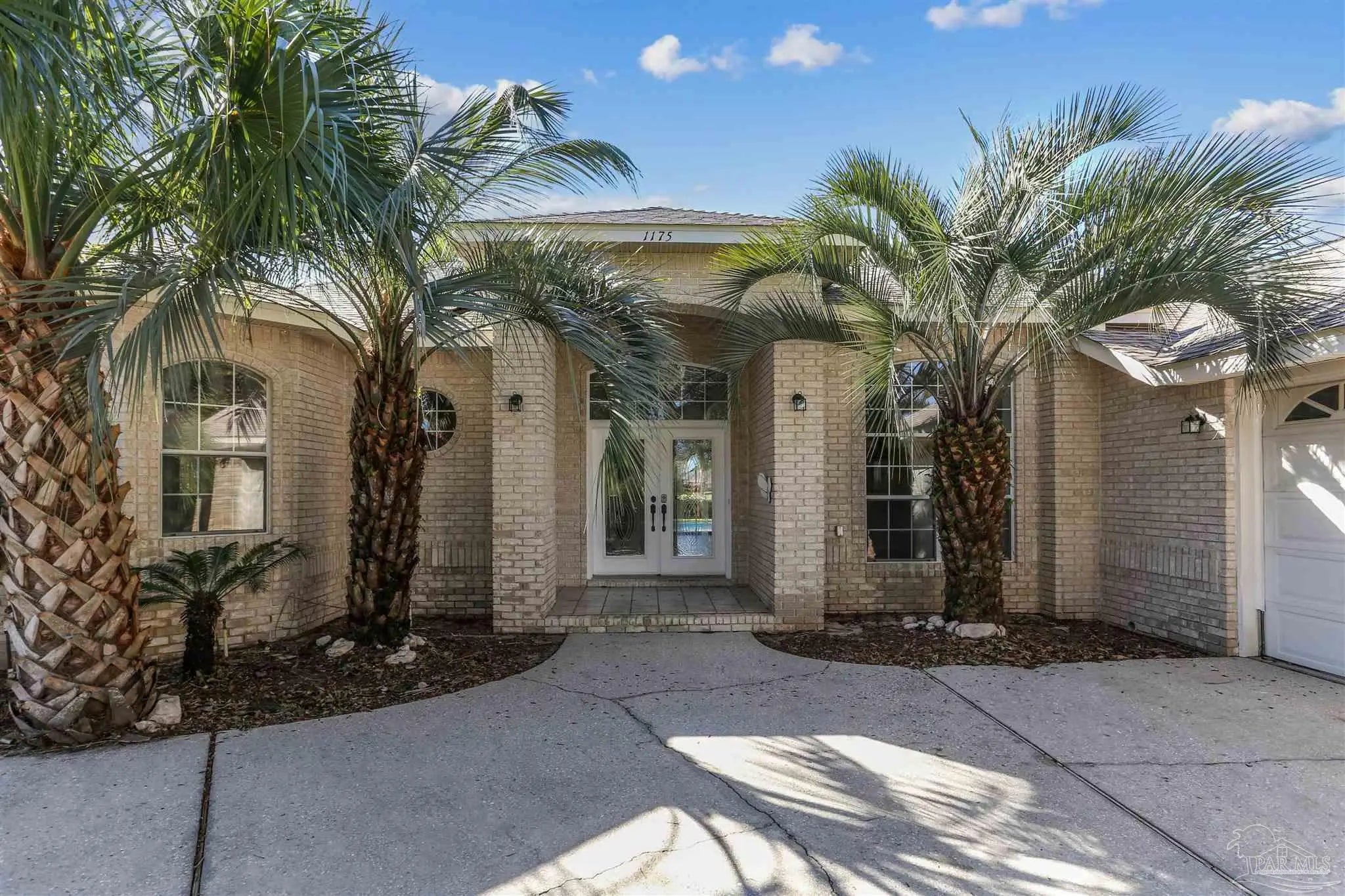 Photo of Listing #675186