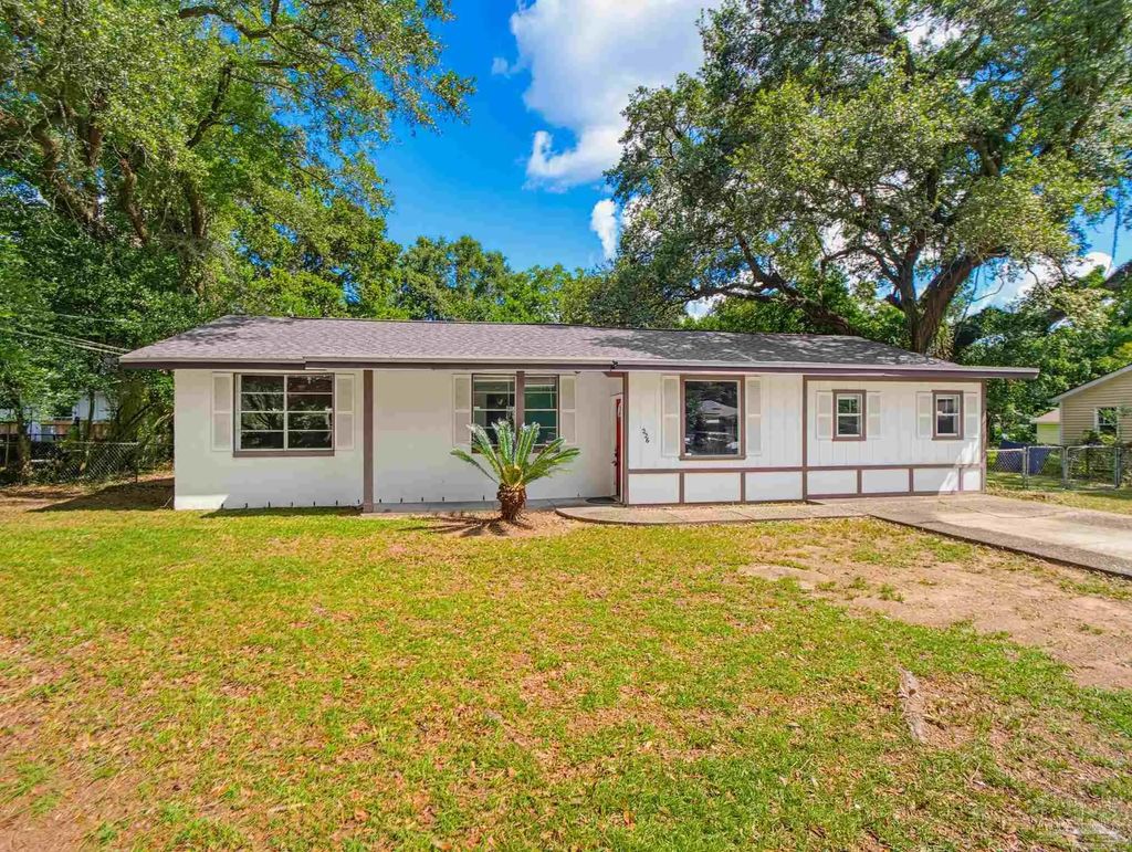 226 Virginia Way, Pensacola