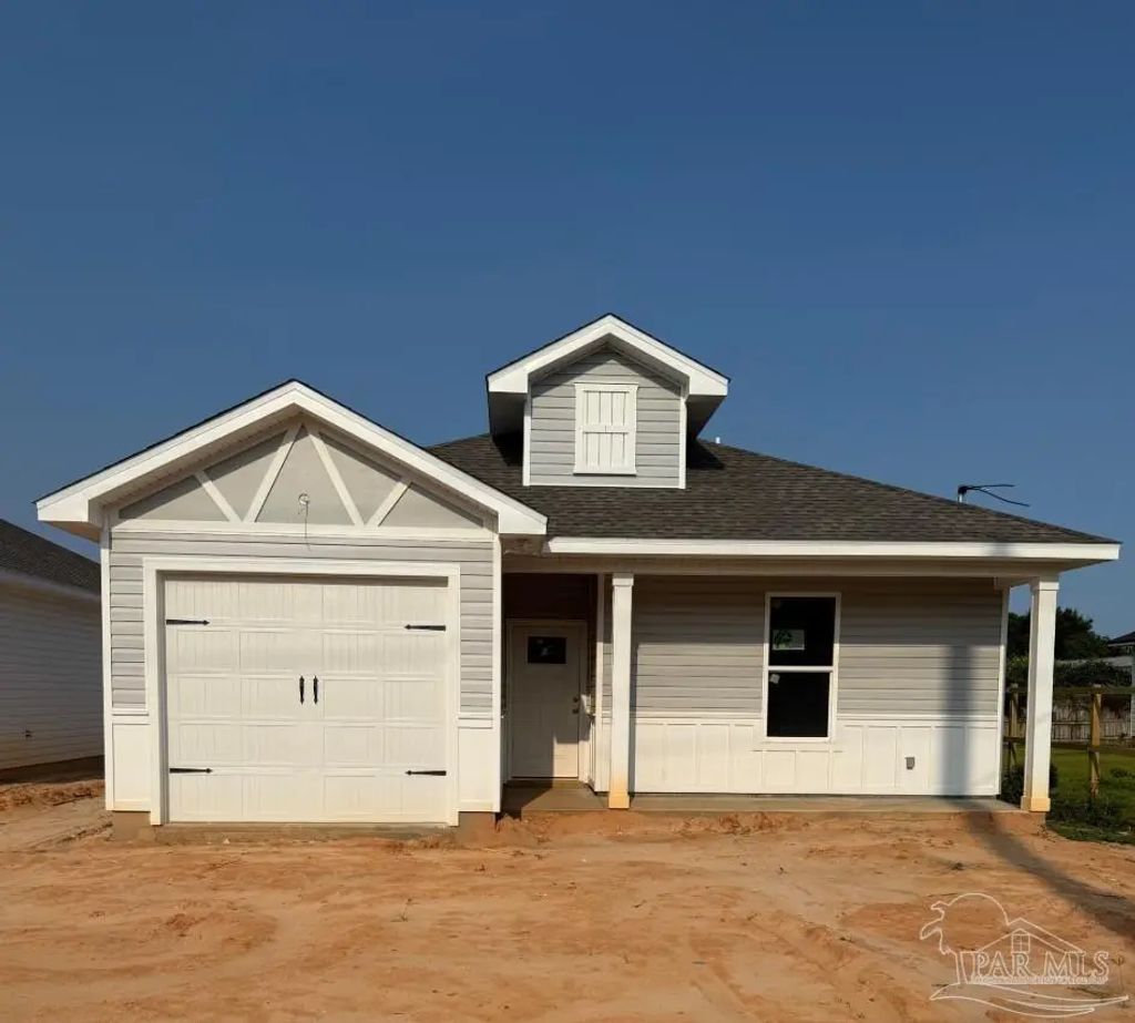 5504 Avon Rd, Pensacola