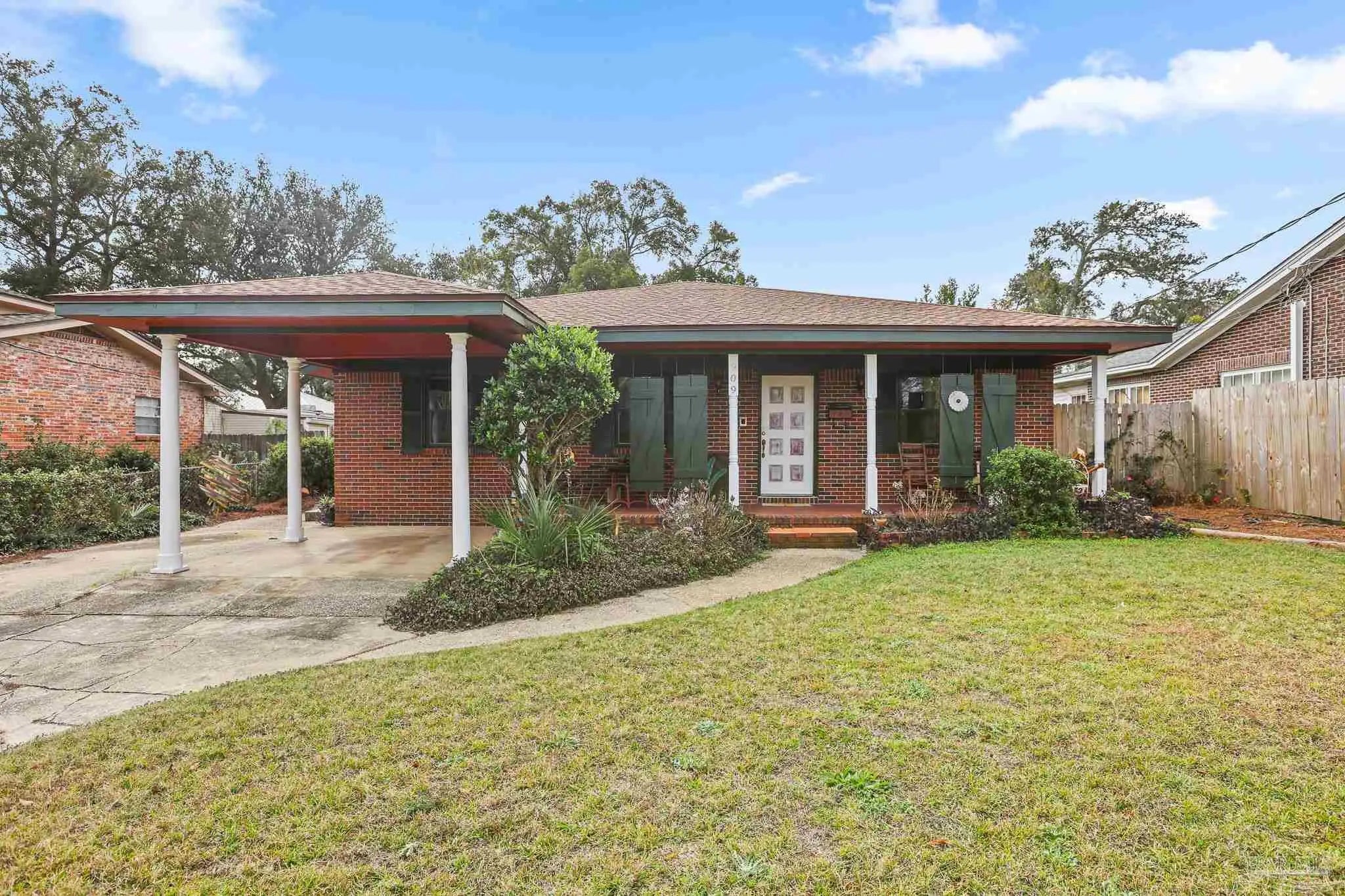 Photo of Listing #675236