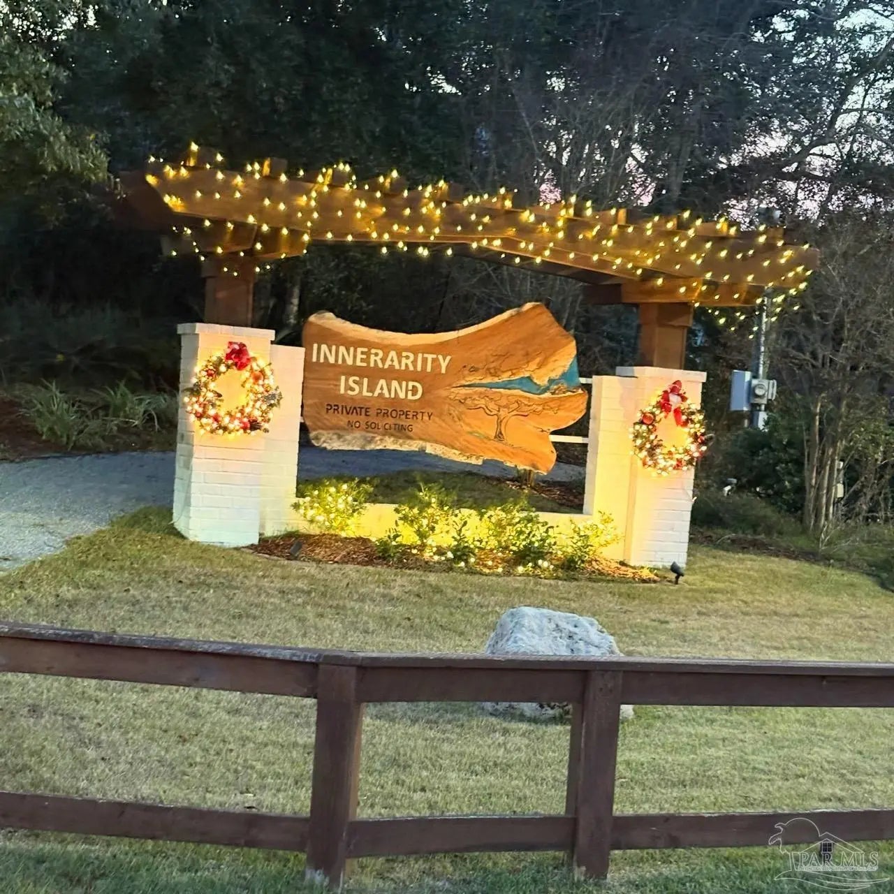 Photo of Listing #675427