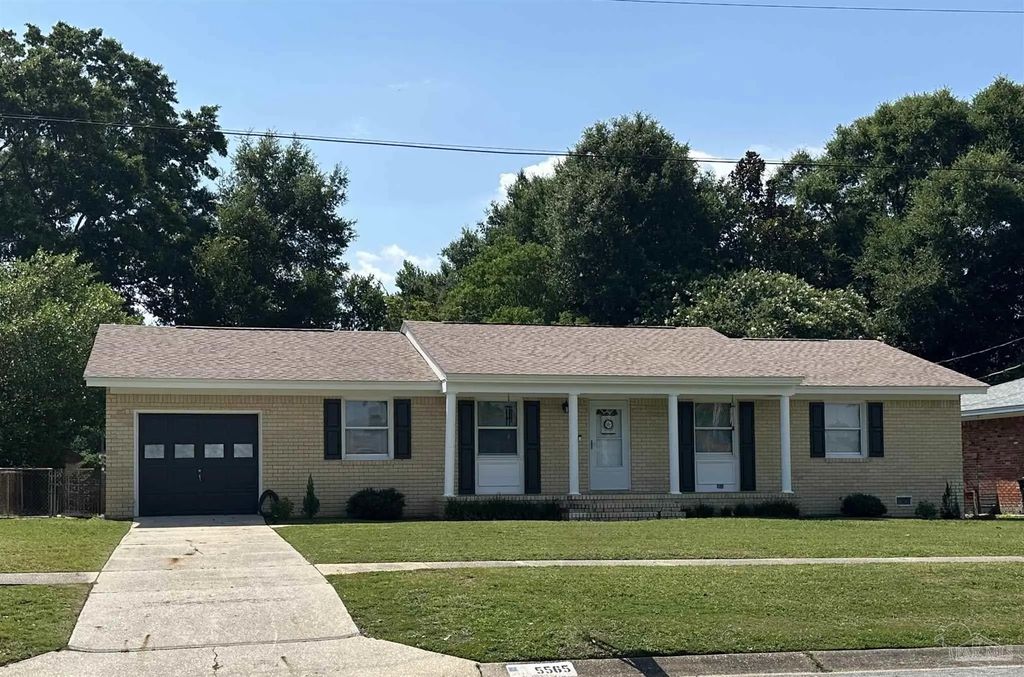 5565 Leesway Blvd, Pensacola