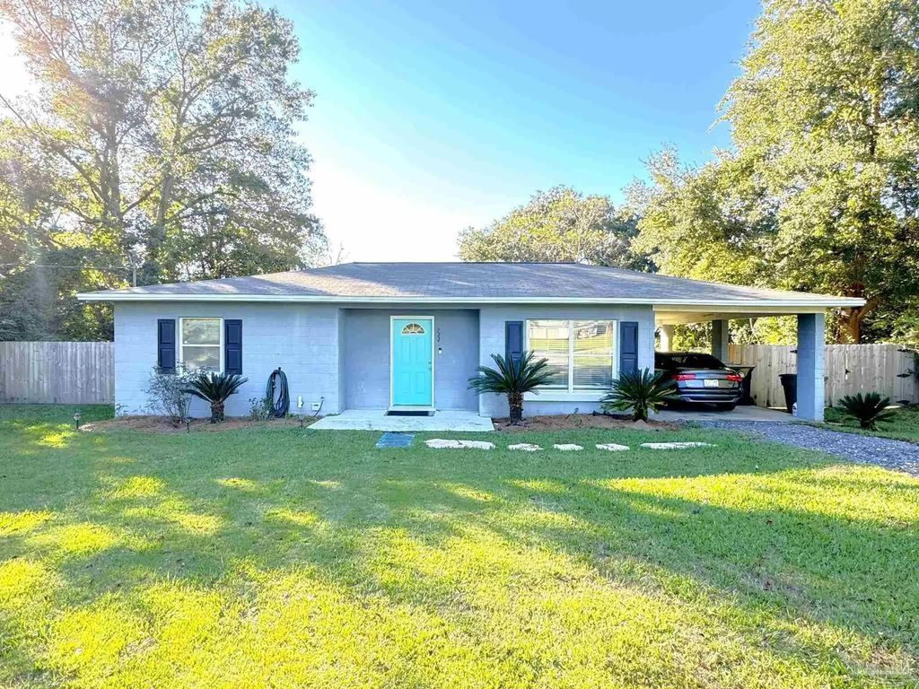 7221 Yoshida St, Pensacola