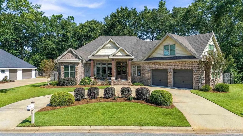548 Tillage Dr, Cantonment