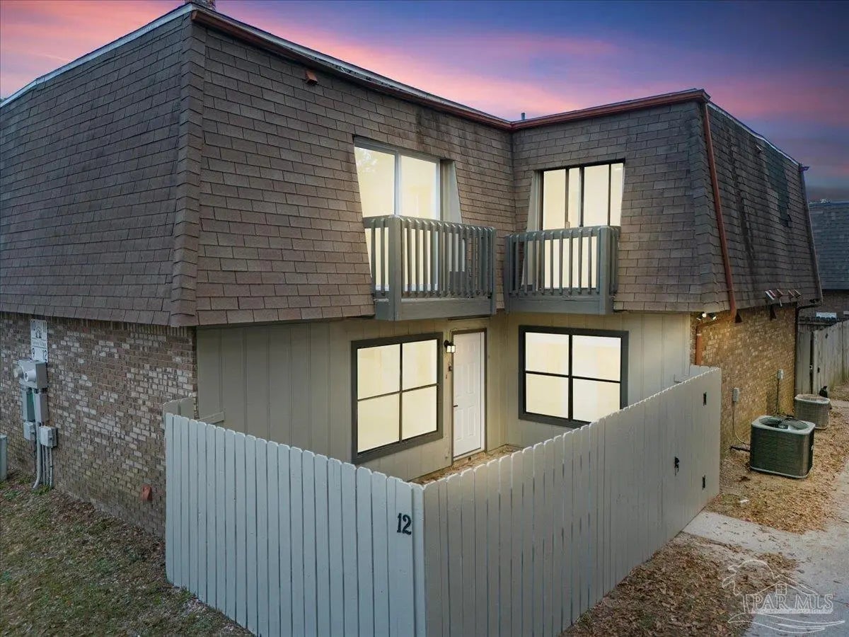 Photo of Listing #675385