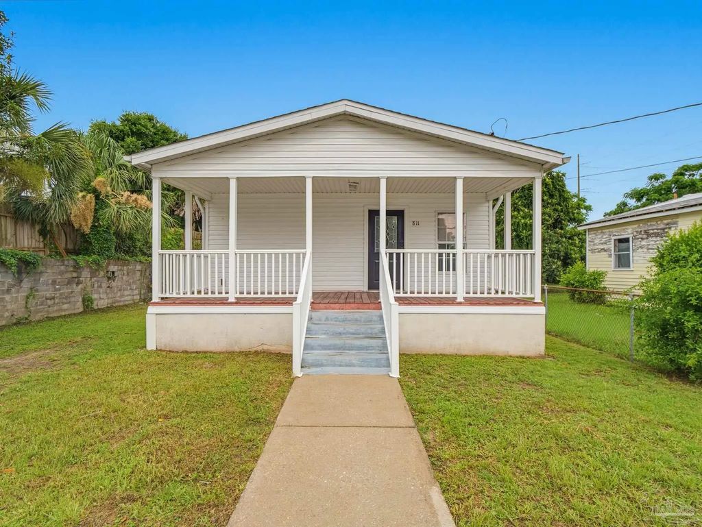 811 N D St, Pensacola