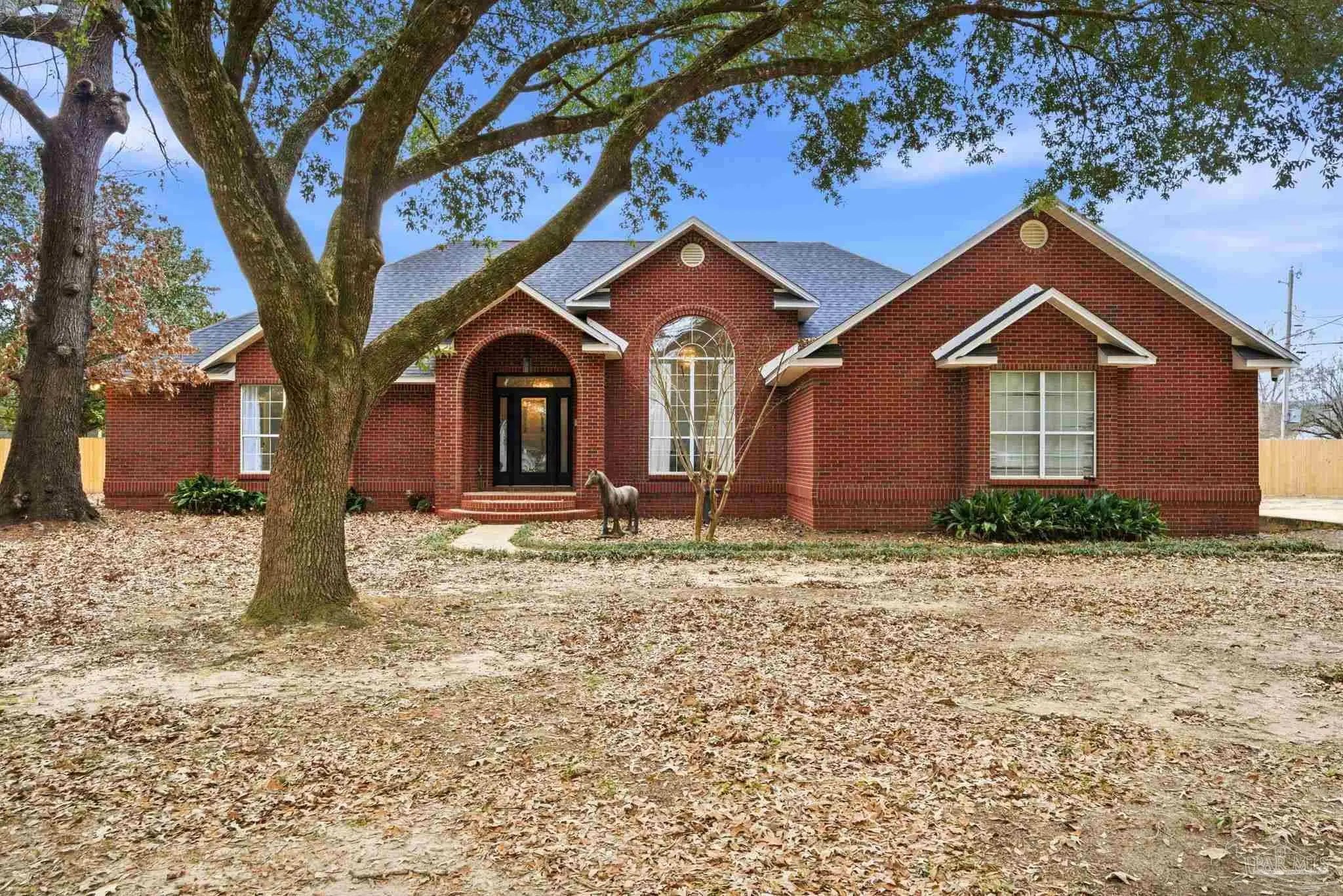 Photo of Listing #676498