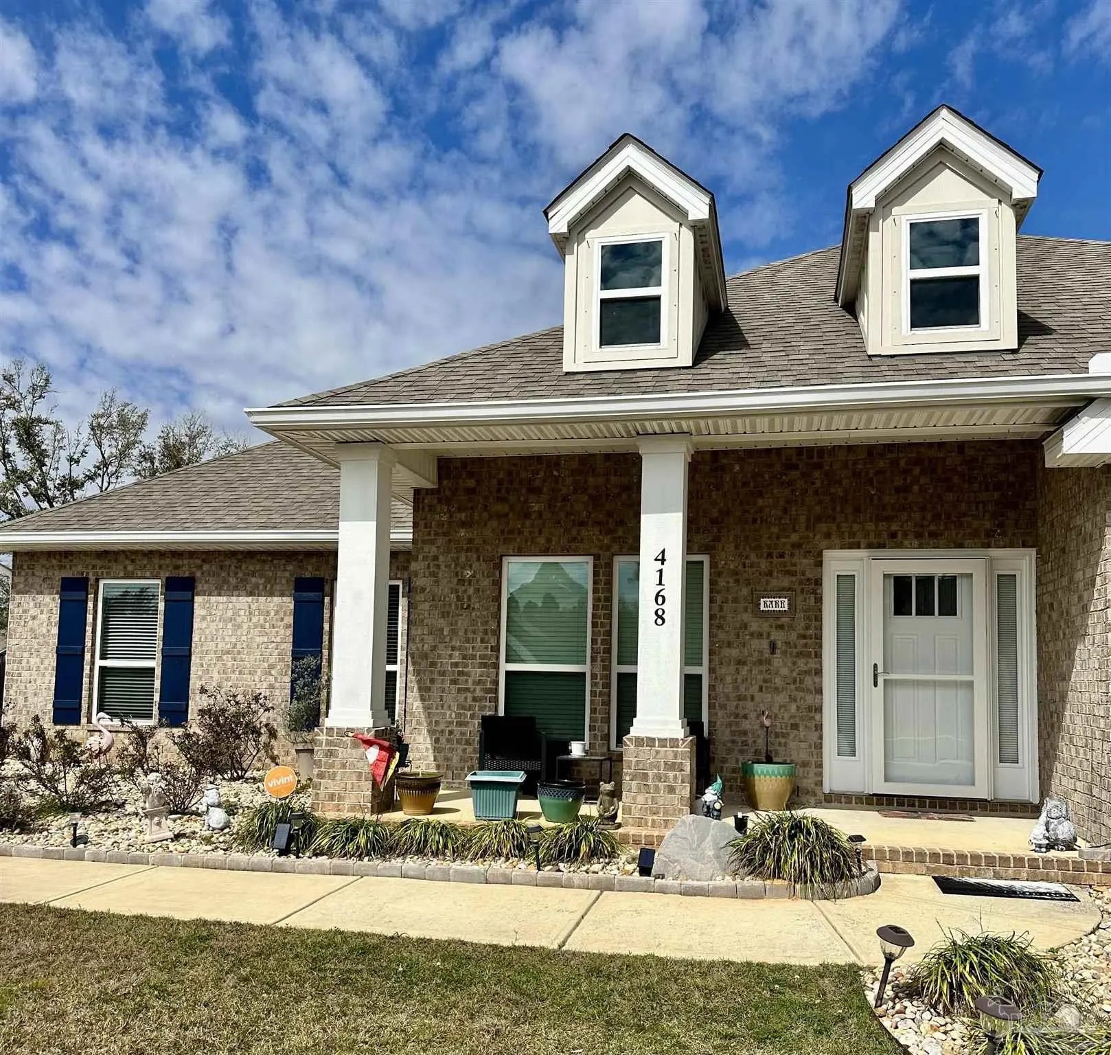 Photo of Listing #676480