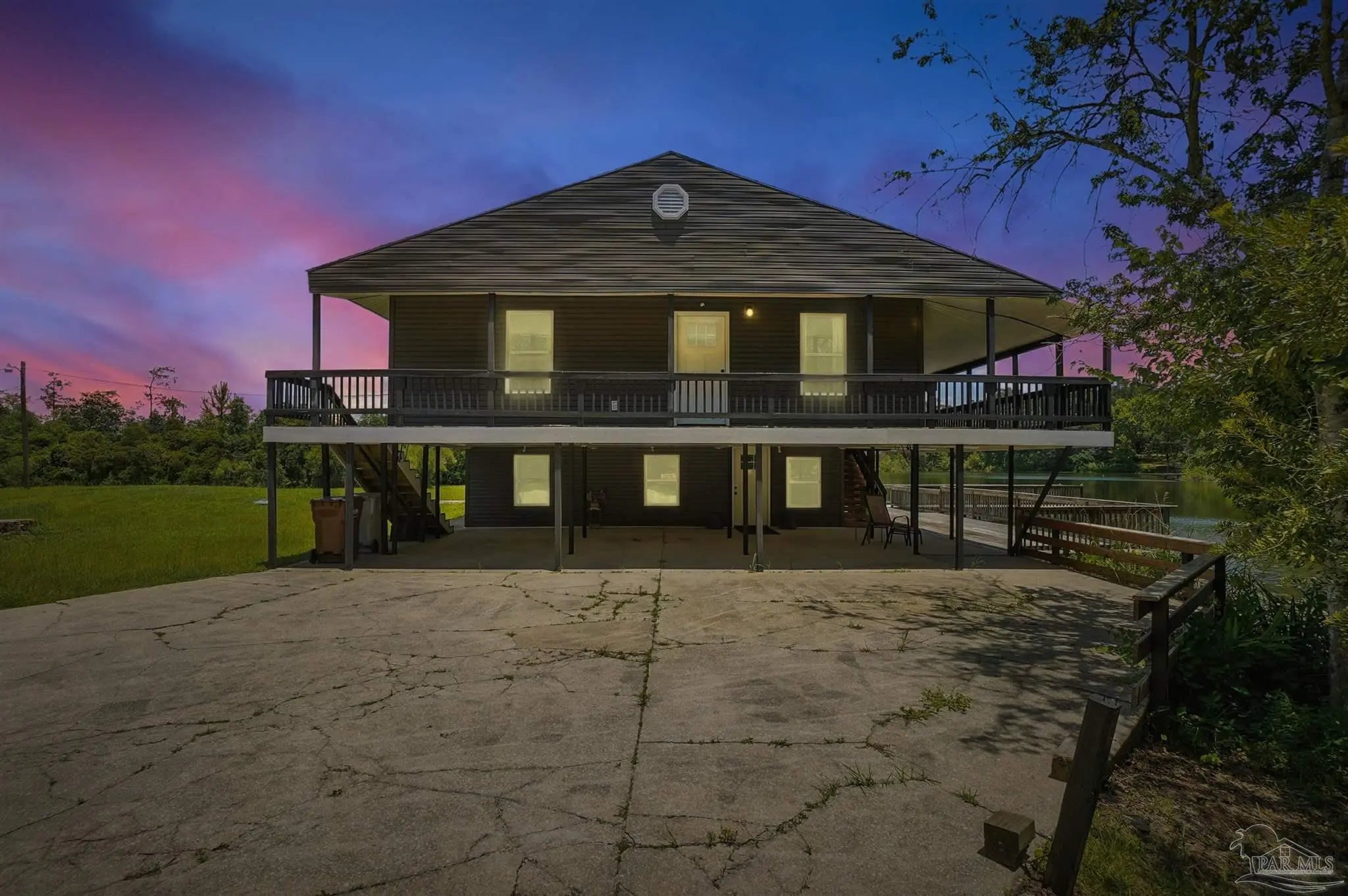 Photo of Listing #667459