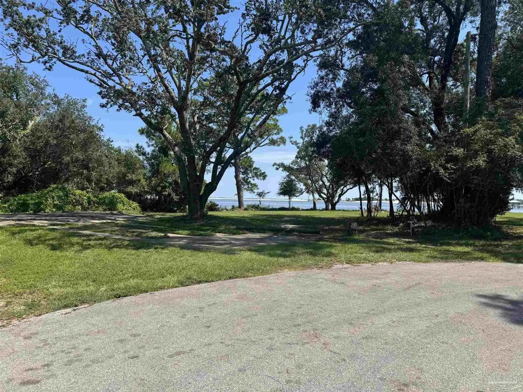 442 Creary St, Pensacola