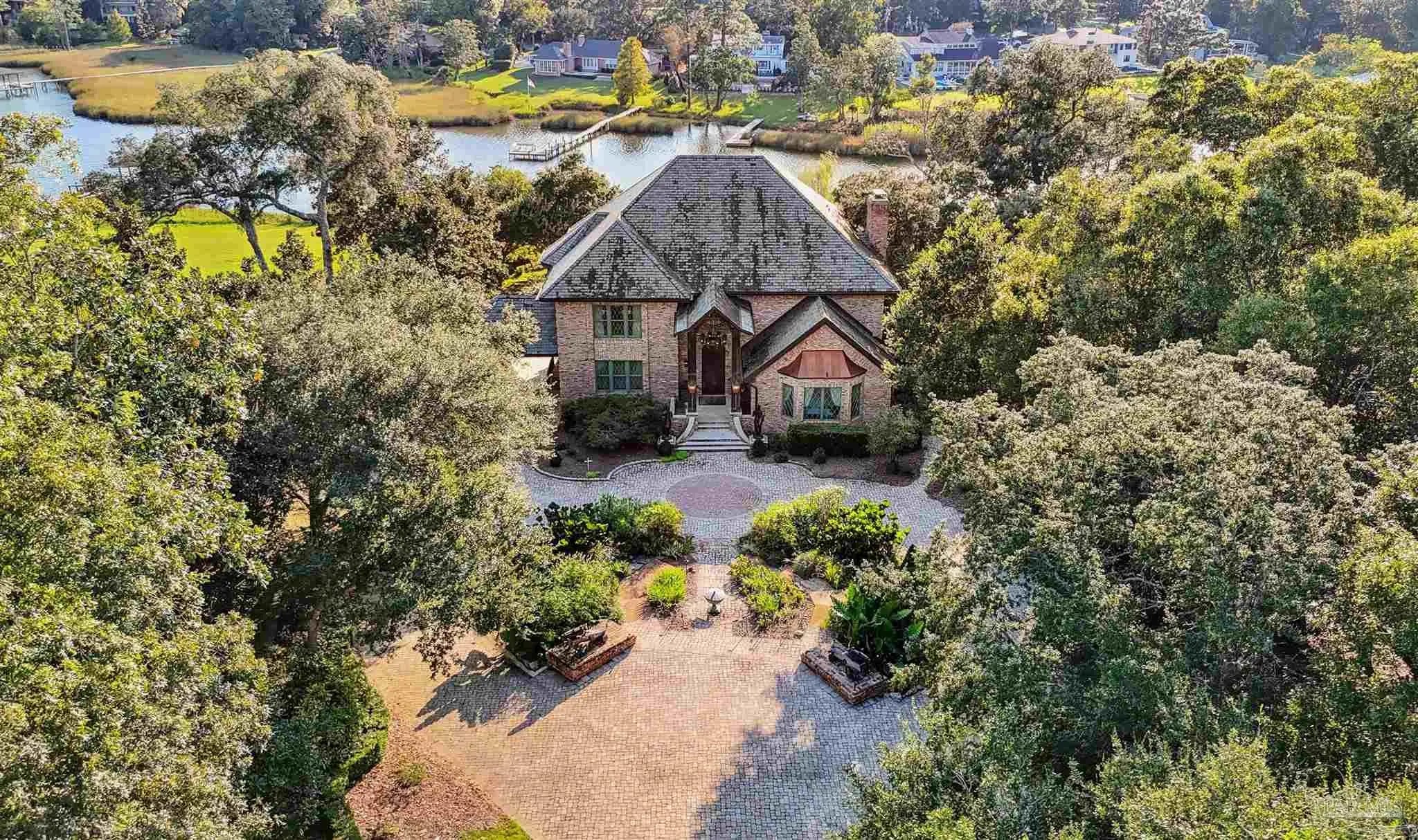 Photo of Listing #671280