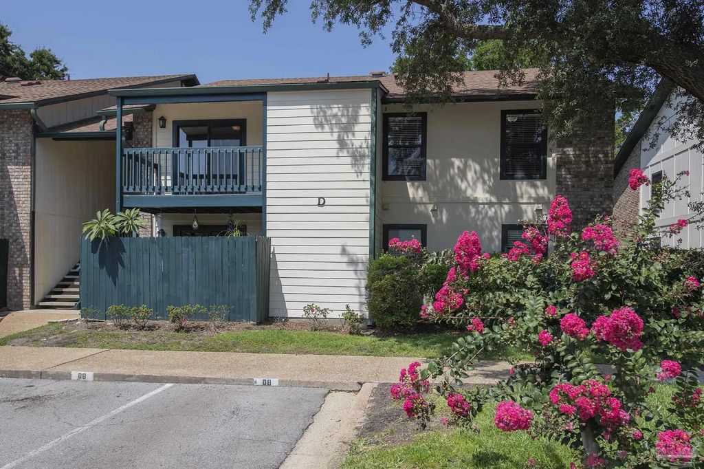 2299 Scenic Hwy #d-8, Pensacola
