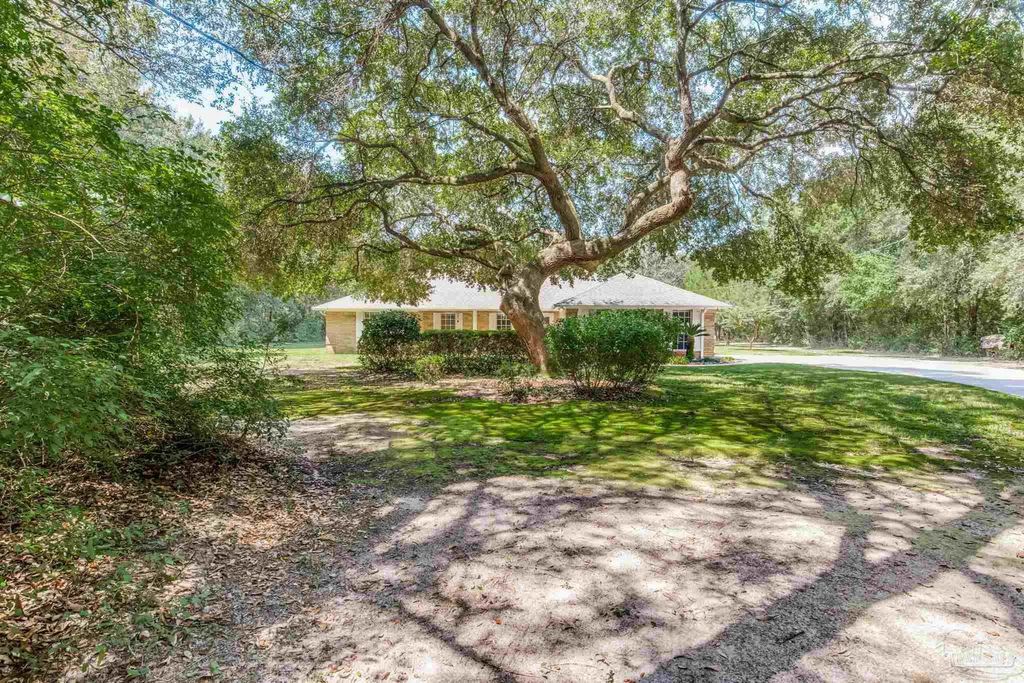6499 Tonya Dr, Milton