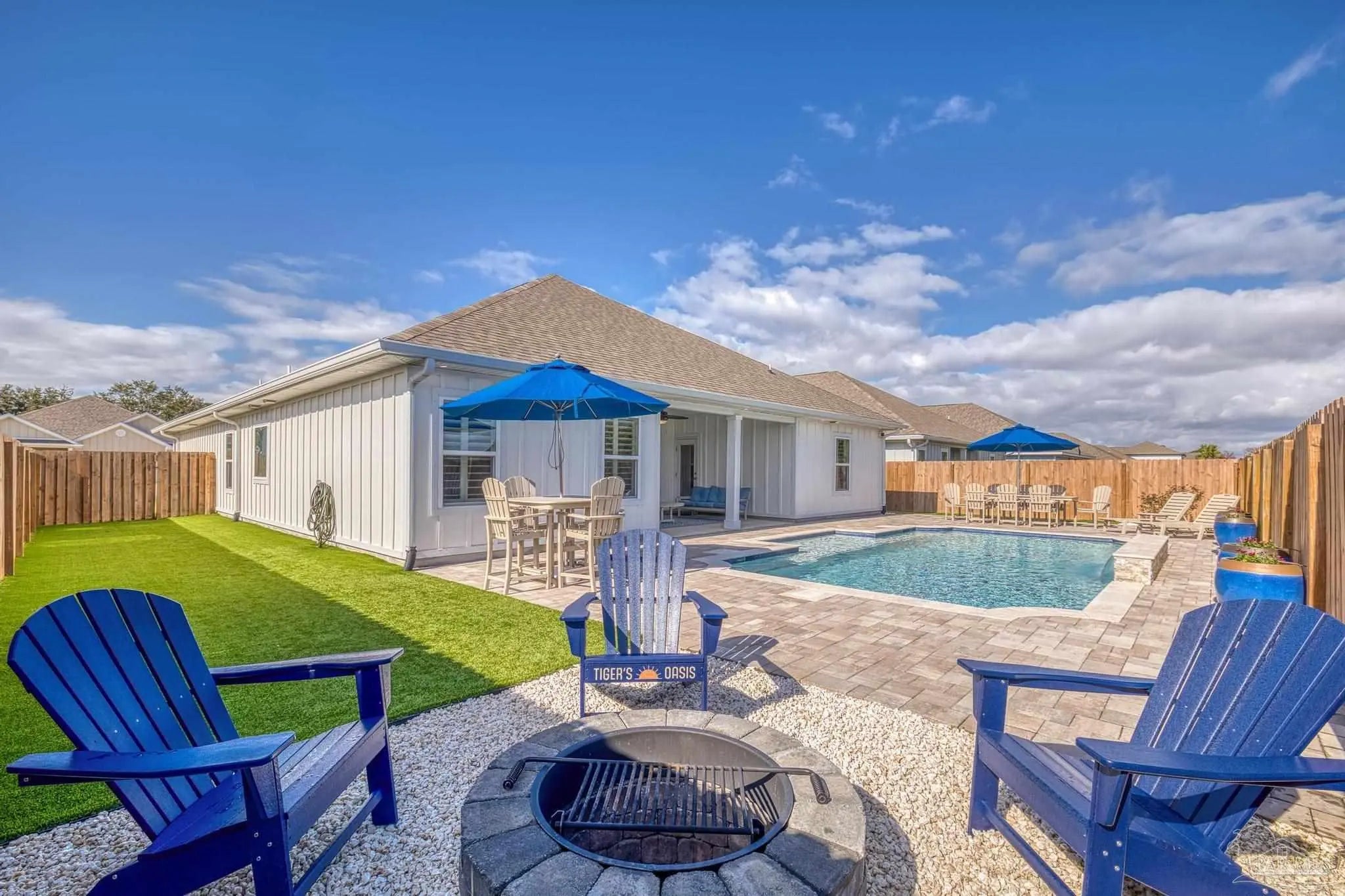 Photo of Listing #675490