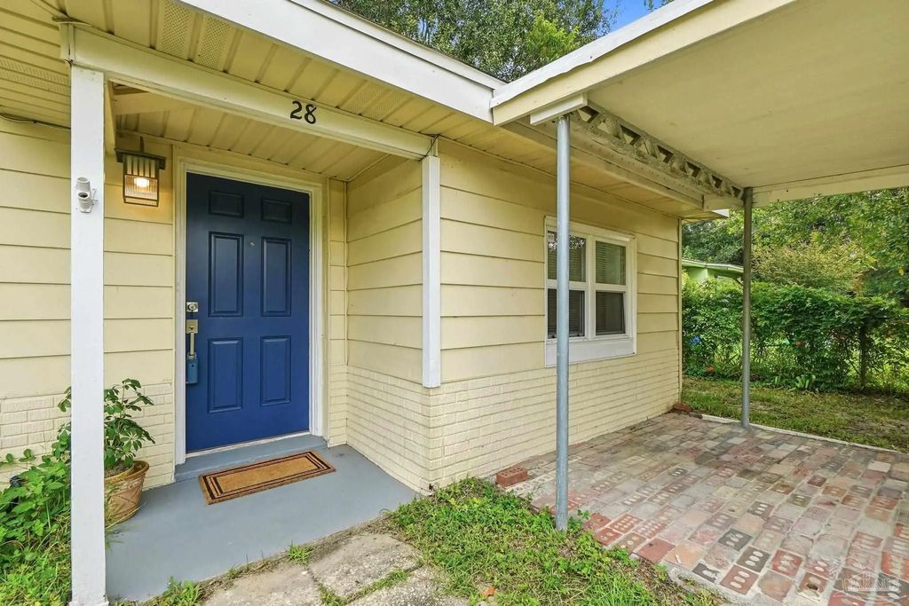 28 Norwood Dr, Pensacola