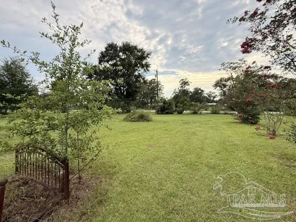 6018 Hwy 99, Molino