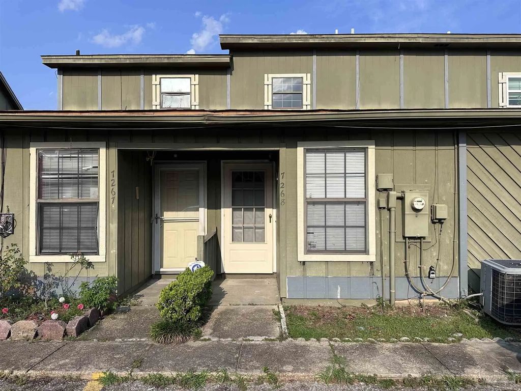 7268 Lago Vista Ct, Pensacola