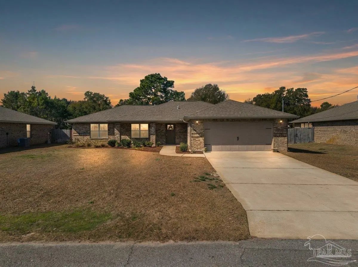 Photo of Listing #677708