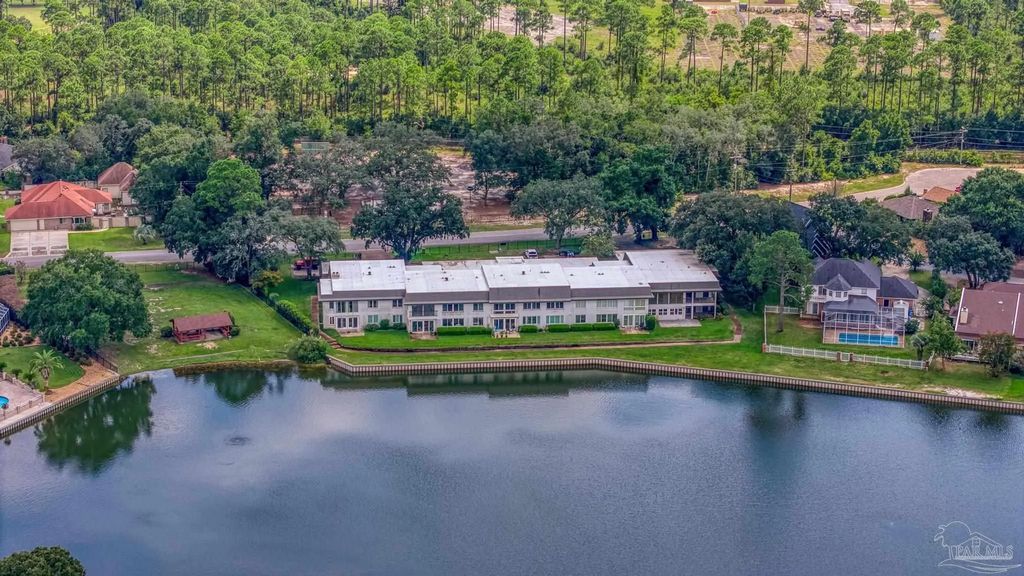 333 S 61st Ave #6, Pensacola