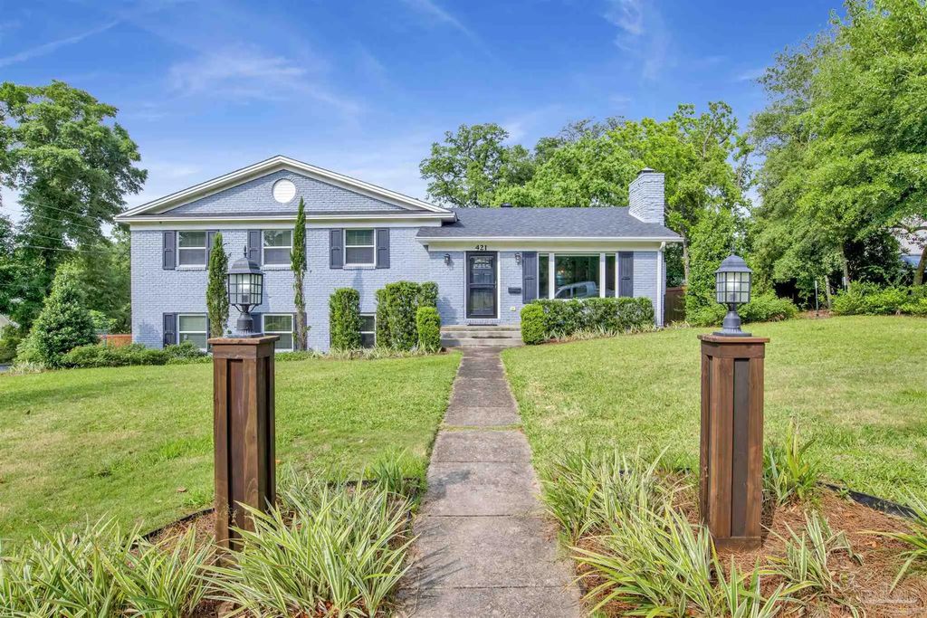 421 Woodbine Dr, Pensacola