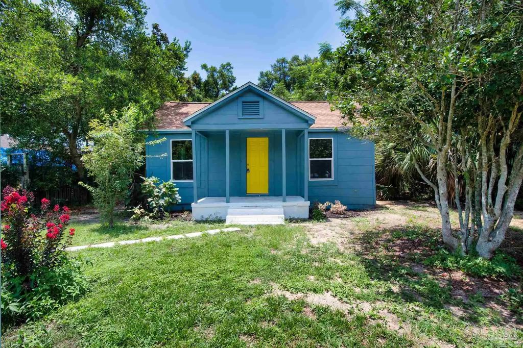 211 Broadmoor Ln, Pensacola