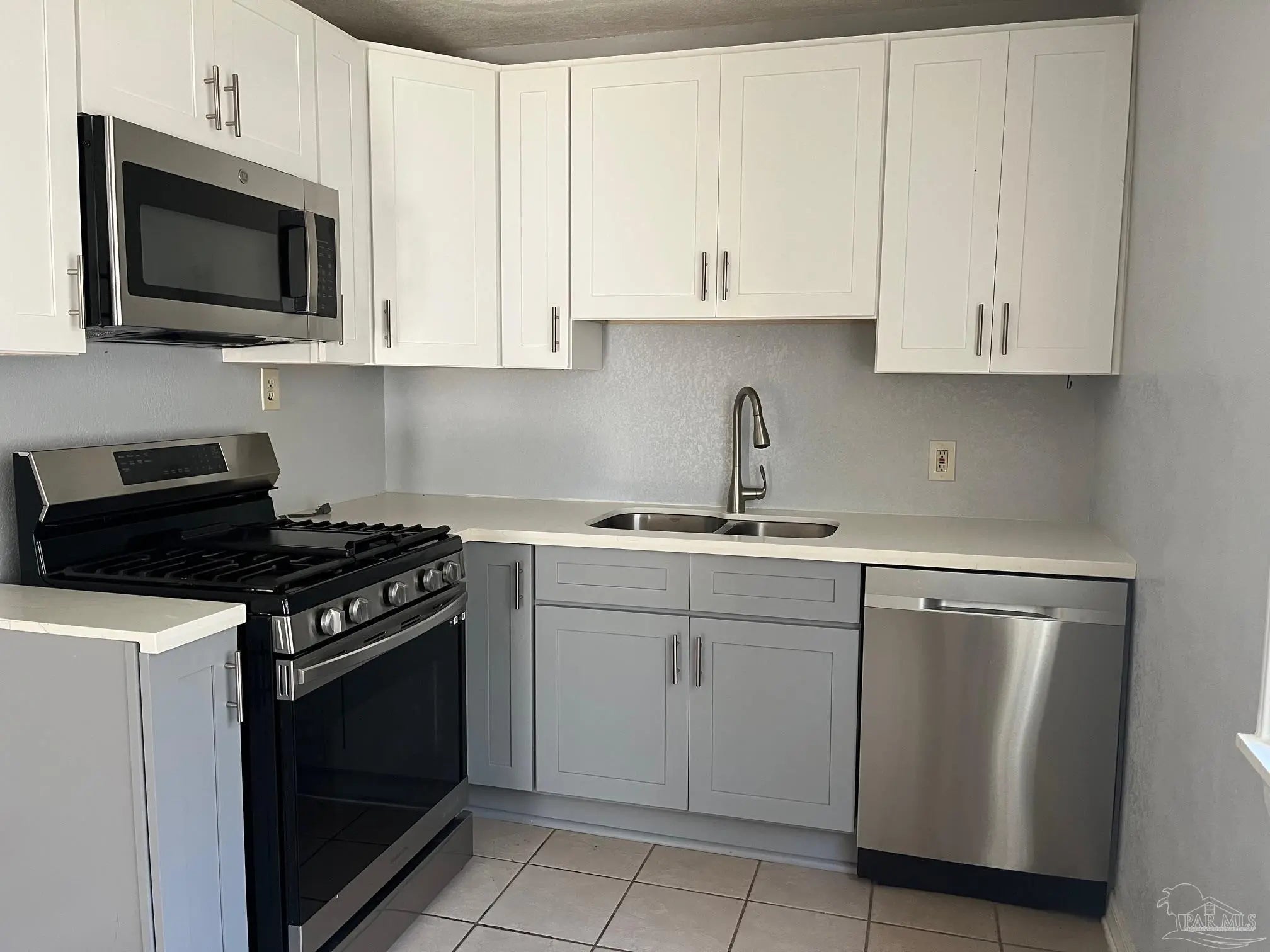 Photo of Listing #665811