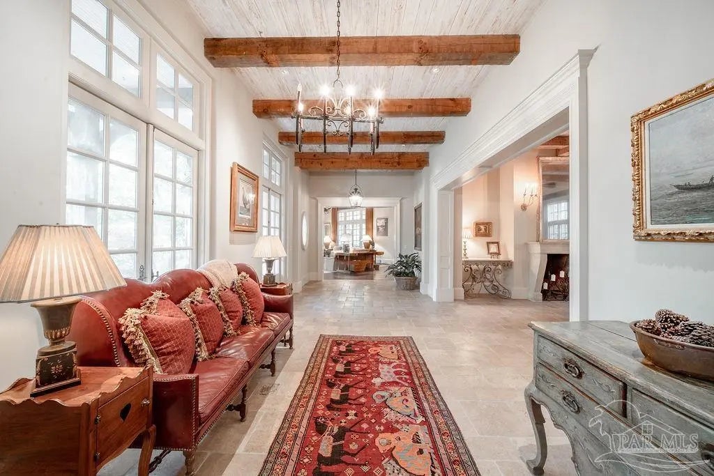 Photo of Listing #660780