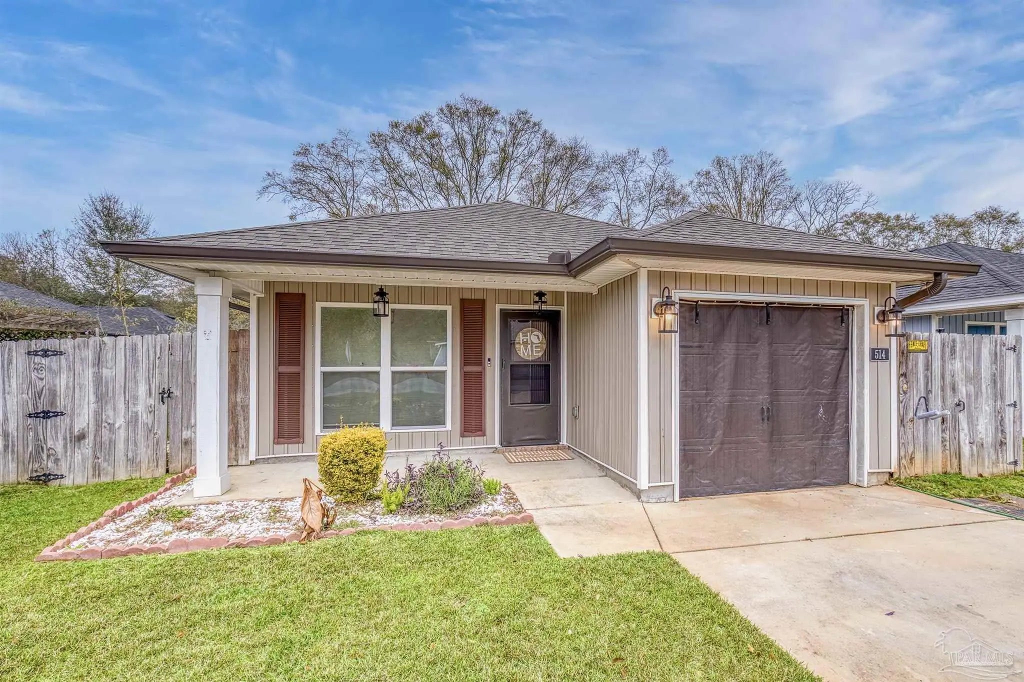 Photo of Listing #675876