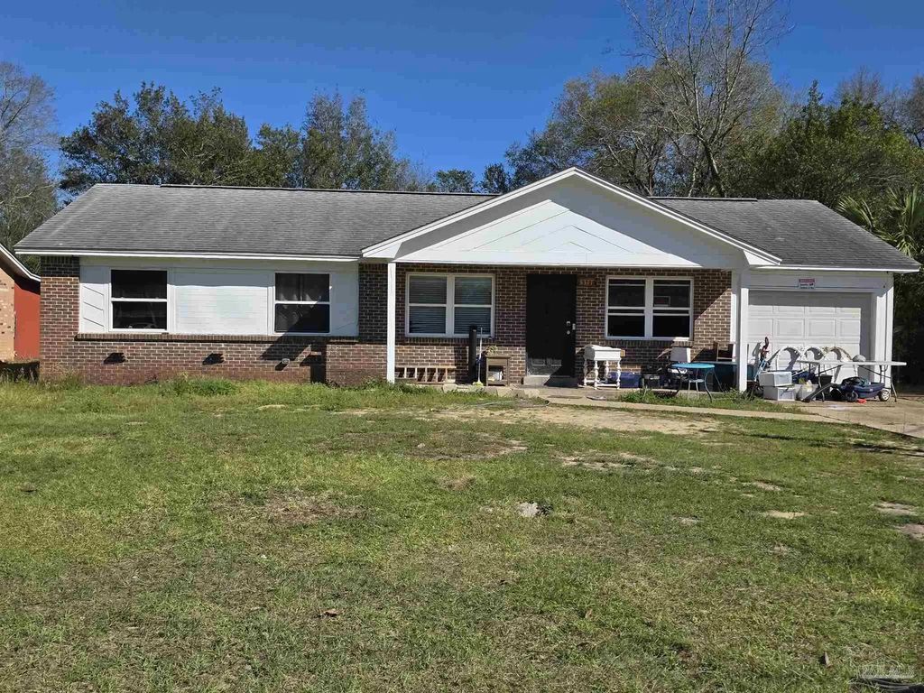 5706 Graymont Ln, Pensacola